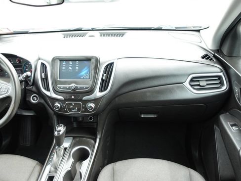 Used 2018 Chevrolet Equinox LT FWD image 34