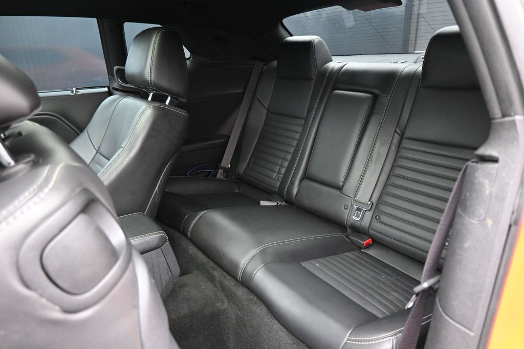 Used 2014 Dodge Challenger R/T Plus RWD image 23