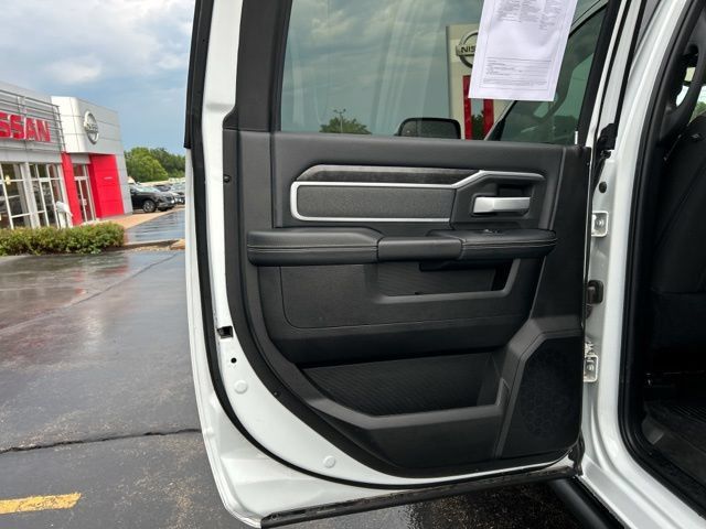 Used 2022 RAM 2500 Big Horn w/ Night Edition AWD/4WD image 21