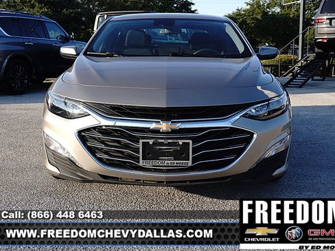 Used 2024 Chevrolet Malibu LT FWD image 2