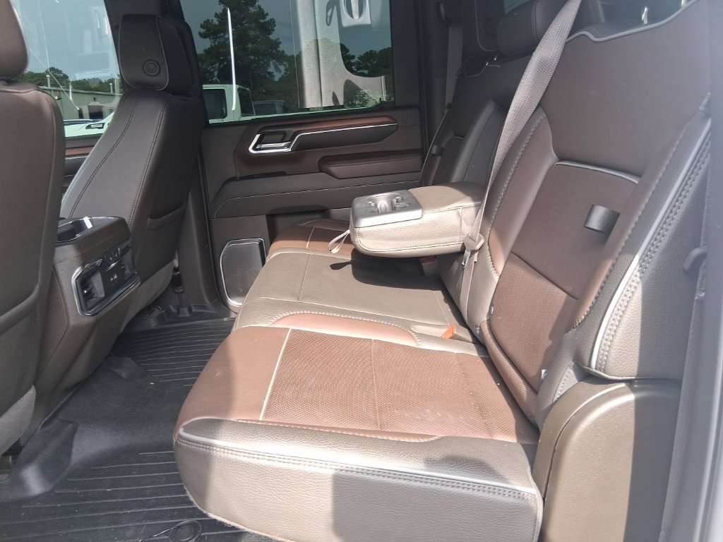Used 2024 GMC Sierra 3500 Denali w/ Denali Reserve Package AWD/4WD image 20