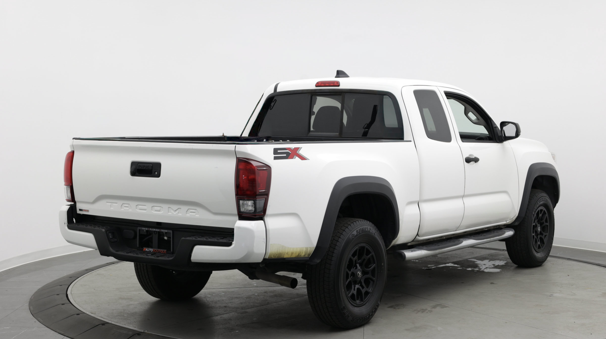Used 2022 Toyota Tacoma SR w/ SX Package RWD image 7