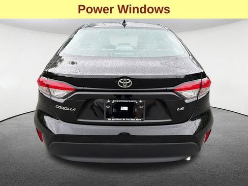 Used 2025 Toyota Corolla LE FWD image 11