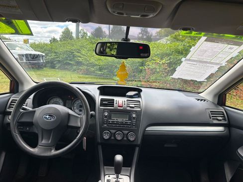 Used 2012 Subaru Impreza 2.0i AWD/4WD image 10