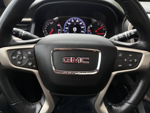 Used 2023 GMC Acadia Denali w/ Denali Technology Package AWD/4WD image 21