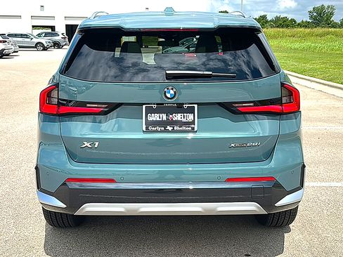 New 2026 BMW X1 xDrive28i w/ Technology Package AWD/4WD image 7