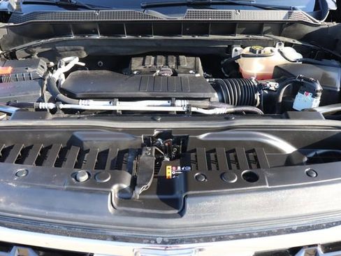 Used 2023 Chevrolet Silverado 1500 LT image 12