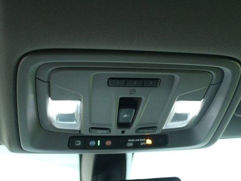 Used 2019 Chevrolet Silverado 1500 LT image 19