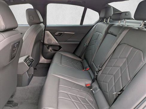 Used 2026 BMW 530i w/ M Sport Package RWD image 16