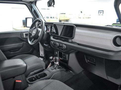 Used 2024 Jeep Wrangler Sport AWD/4WD image 19
