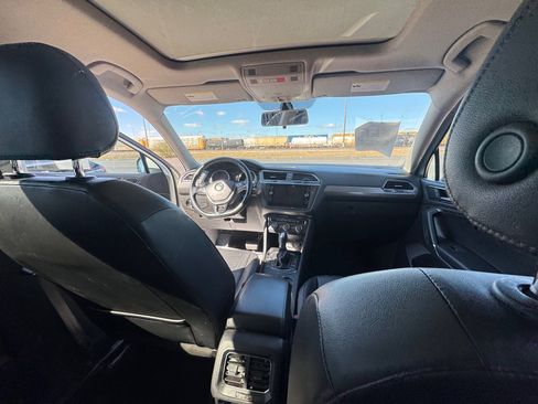 Used 2018 Volkswagen Tiguan SEL image 13