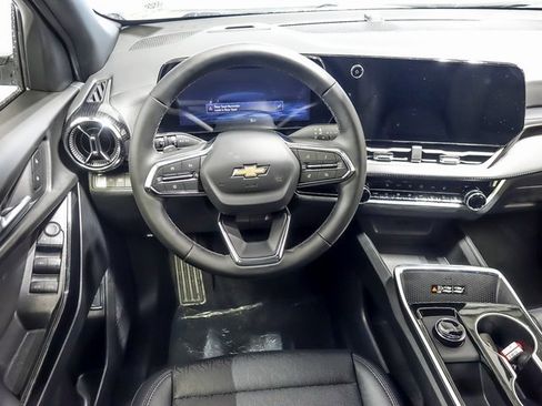 New 2026 Chevrolet Equinox LT w/ Convenience Package II image 13