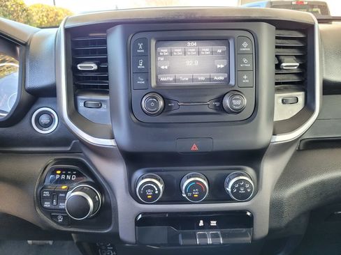 Used 2022 RAM 1500 Big Horn AWD/4WD image 11
