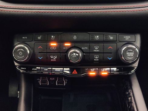 Used 2023 Dodge Durango R/T AWD/4WD image 44