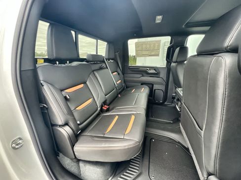 New 2026 GMC Sierra 2500 AT4 w/ AT4 Premium Plus Package image 28