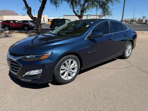 Used 2021 Chevrolet Malibu LT FWD image 1