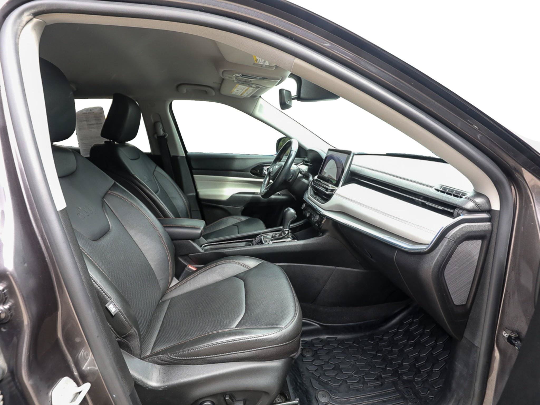 Used 2022 Jeep Compass Limited w/ Elite Group AWD/4WD image 22