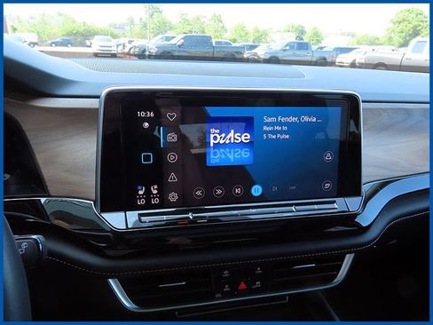 Used 2024 Volkswagen Atlas SE w/ Panoramic Sunroof Package AWD/4WD image 17
