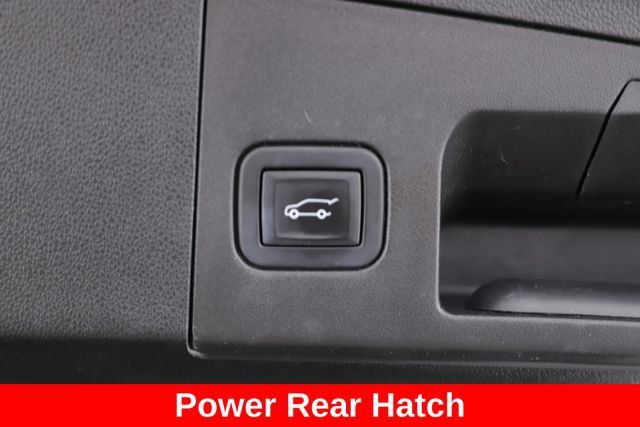Used 2022 Cadillac XT4 Sport AWD/4WD image 29