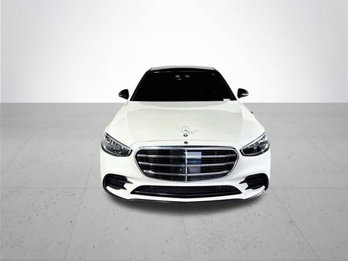 Used 2022 Mercedes-Benz S 500 4MATIC image 3