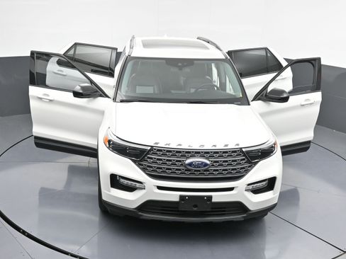 Used 2023 Ford Explorer XLT w/ Equipment Group 202A image 38