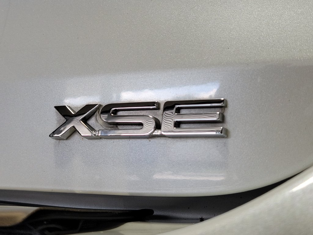 Used 2023 Toyota Highlander XSE FWD image 7
