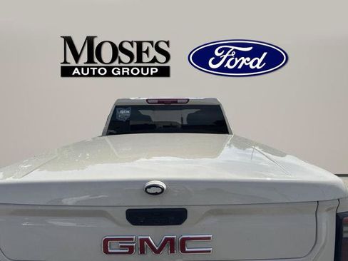 Used 2026 GMC Sierra 2500 AT4 w/ AT4 Premium Plus Package AWD/4WD image 4