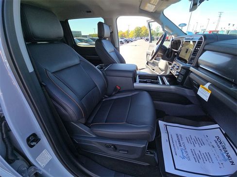 New 2026 Ford F250 Lariat w/ Chrome Package image 24