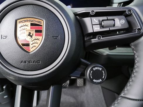 New 2026 Porsche Cayenne AWD/4WD image 11