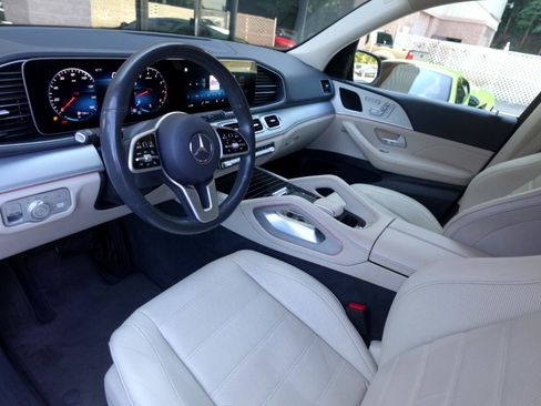 Used 2020 Mercedes-Benz GLE 350 4MATIC w/ AMG Line Exterior image 19
