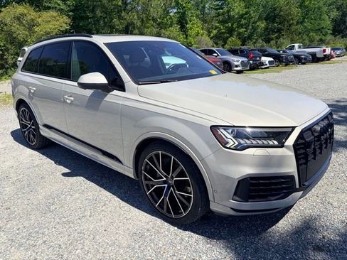 Used 2023 Audi Q7 3.0T Prestige w/ Prestige Package AWD/4WD image 3