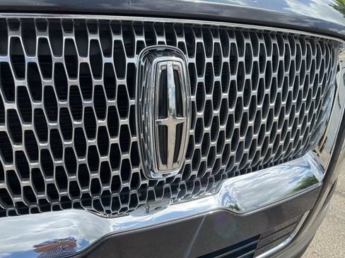 Used 2024 Lincoln Navigator L Reserve AWD/4WD image 4