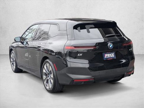 Used 2023 BMW iX xDrive50 w/ Premium Package image 8