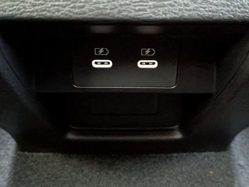 New 2026 Mitsubishi Outlander SEL image 17