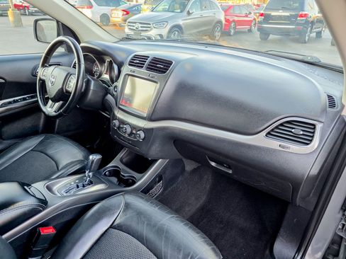 Used 2020 Dodge Journey Crossroad image 9