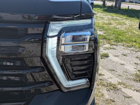 Used 2026 Chevrolet Silverado 2500 LTZ w/ LTZ Plus Package AWD/4WD image 10