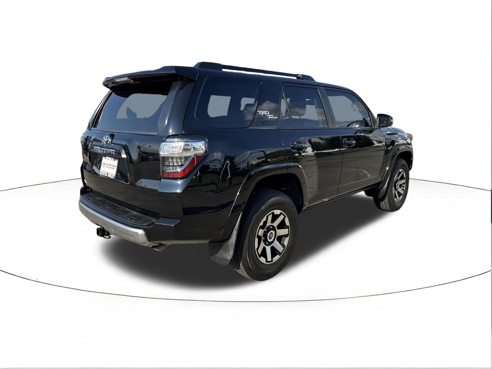 Used 2023 Toyota 4Runner TRD Off-Road Premium w/ Moonroof Package AWD/4WD image 3