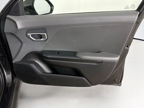 Used 2025 Kia K4 FWD image 30