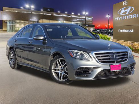 Used 2020 Mercedes-Benz S 560 4MATIC Sedan image 3