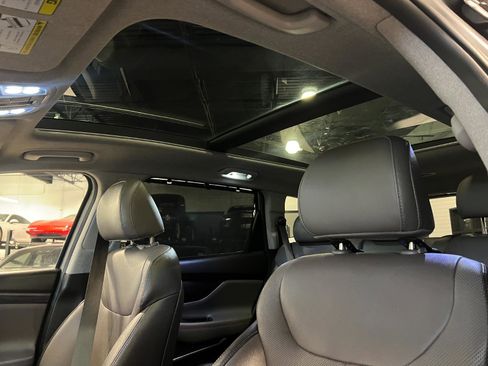 Used 2019 Hyundai Santa Fe Limited image 23