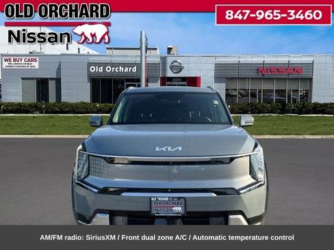 Used 2024 Kia EV9 Land AWD/4WD image 2