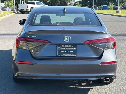 Used 2024 Honda Civic Sport image 3