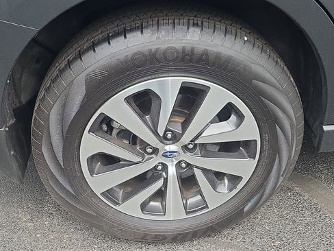Certified 2025 Subaru Outback Premium AWD/4WD image 26