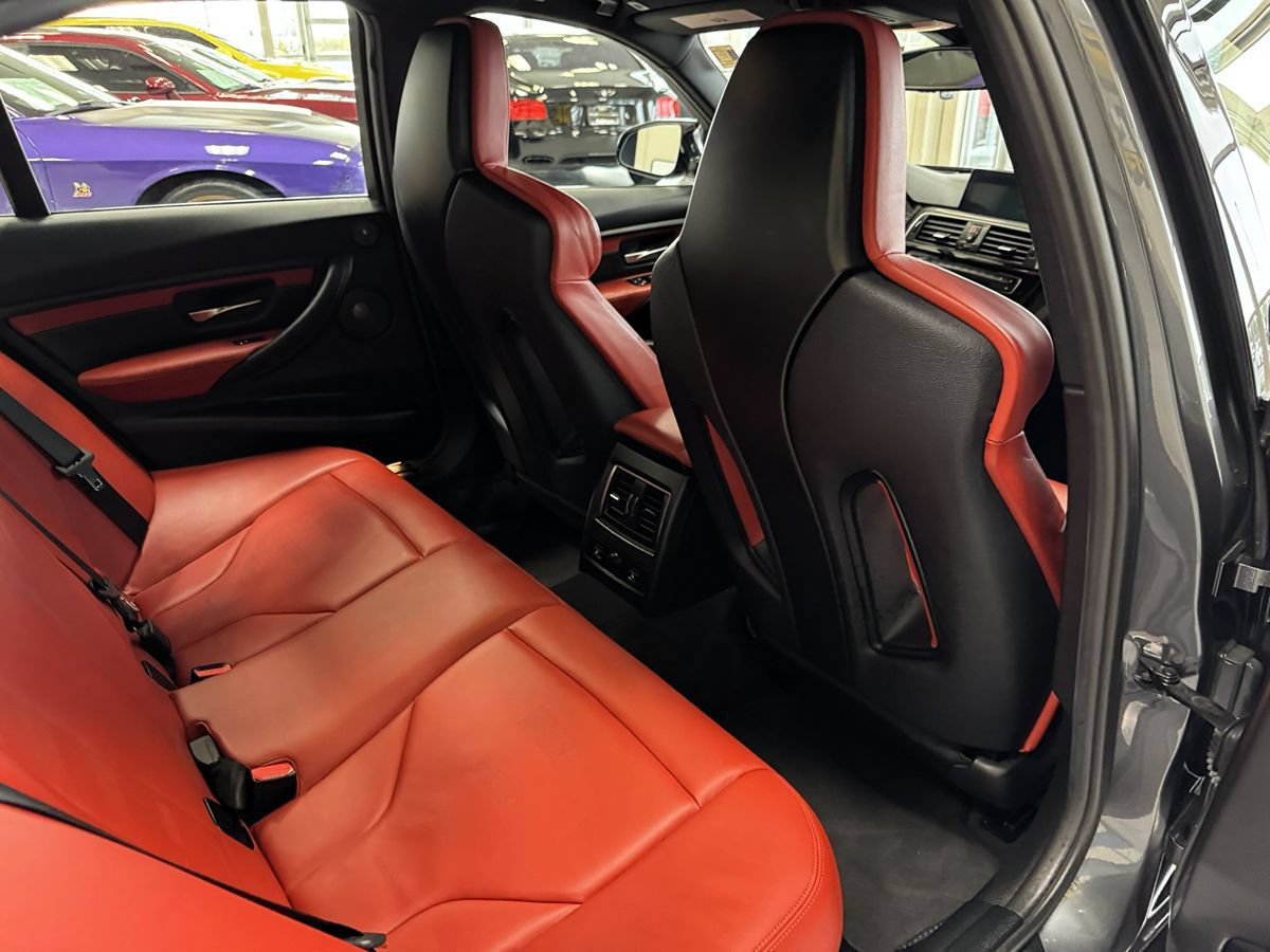 Used 2018 BMW M3 RWD image 53