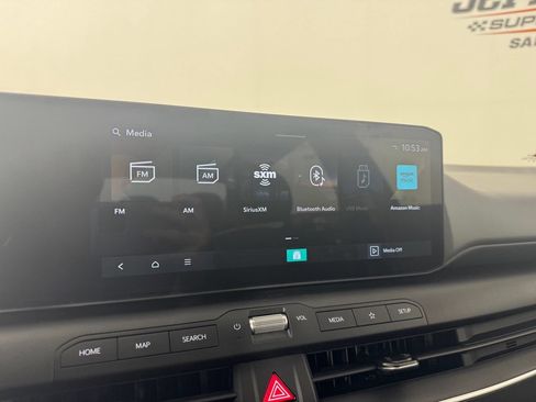 Used 2025 Kia K4 FWD image 17