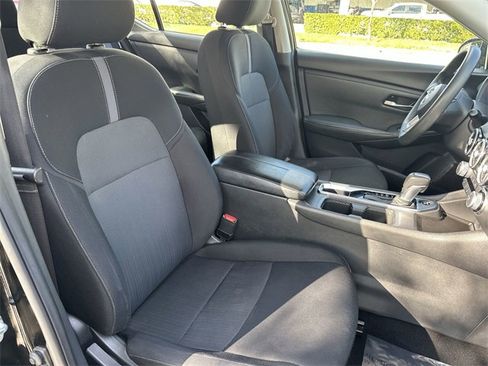 Used 2024 Nissan Sentra SV image 28