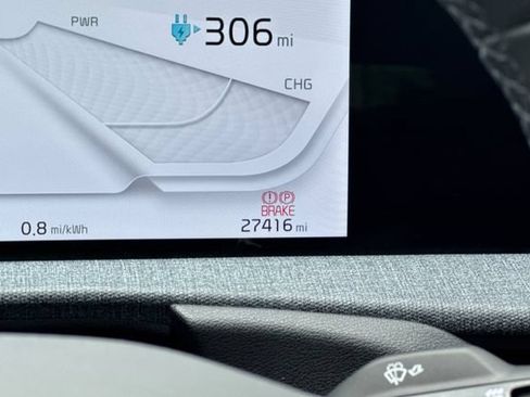 Used 2024 Kia EV6 Wind RWD image 31