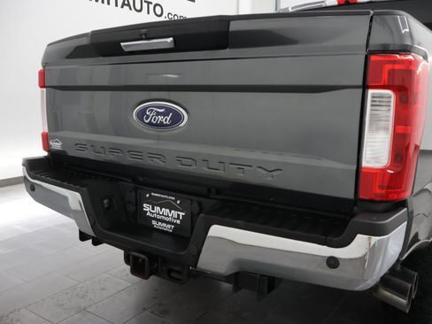 Used 2017 Ford F250 XLT w/ XLT Premium Package AWD/4WD image 28