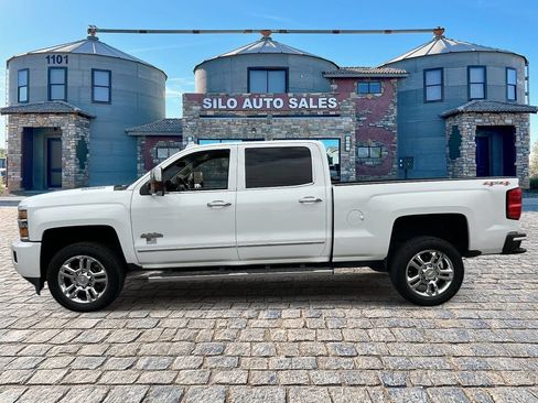 Used 2015 Chevrolet Silverado 2500 High Country w/ Duramax Plus Package AWD/4WD image 2