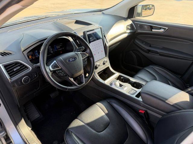 Certified 2022 Ford Edge Titanium AWD/4WD image 12